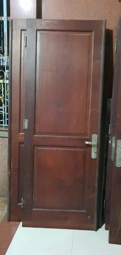 thu mua cửa gỗ giá cao